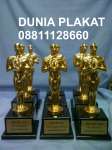 PIALA OSCAR, PATUNG AWARDS, DUNIA PLAKAT: Jual Plakat Kristal, Plakat Resin, Plakat Fiber, Plakat Akrilik, Plakat Crystal, Plakat Kayu, Plakat Laser, Piala Kristal, Piala Resin, Piala Fiber, Piala Akrilik, Piala Krystal, Piala Kayu, Piala Laser, Trophy Kr